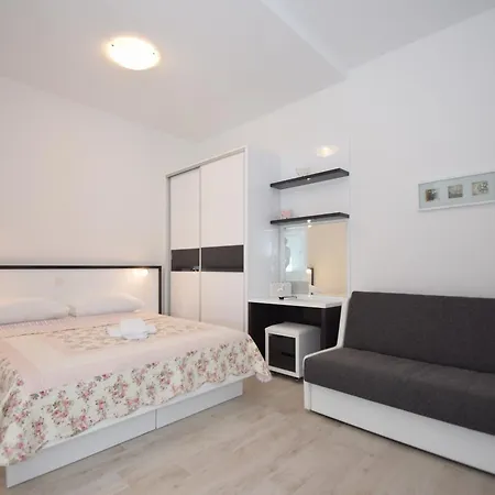 Anica Kuk Apartment