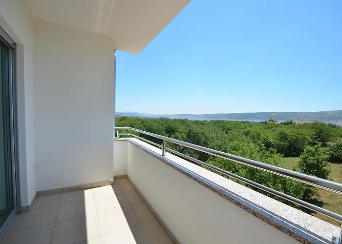 Anica Kuk Apartment Starigrad Paklenica