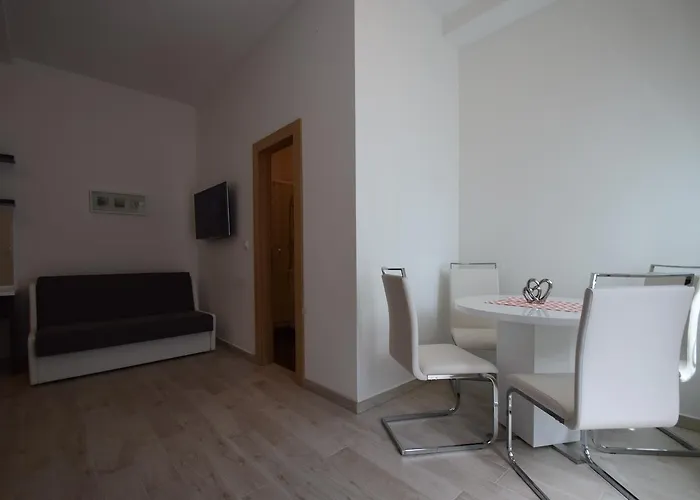 Anica Kuk Apartment Starigrad Paklenica