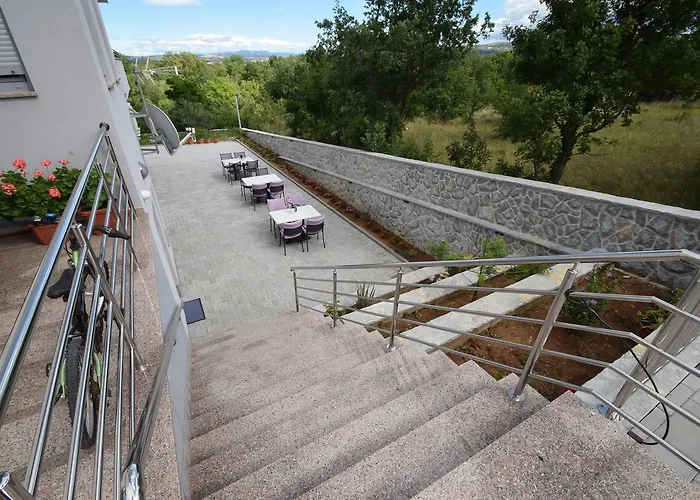 Anica Kuk Apartment Starigrad Paklenica