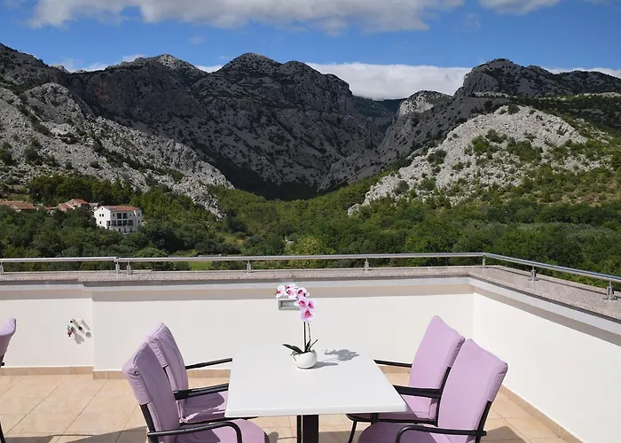 Anica Kuk Starigrad Paklenica