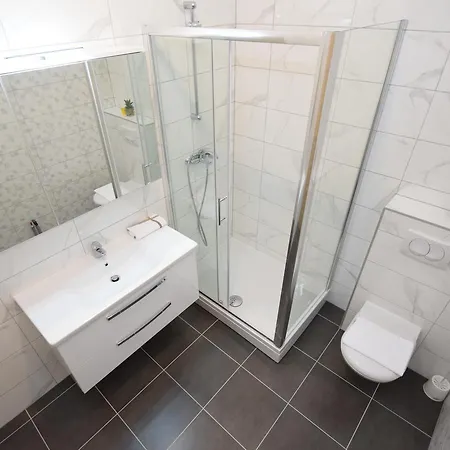 Anica Kuk * Starigrad Paklenica